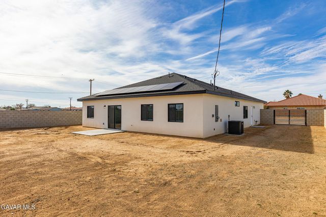 8633 Hickory Drive, California City, CA 93505