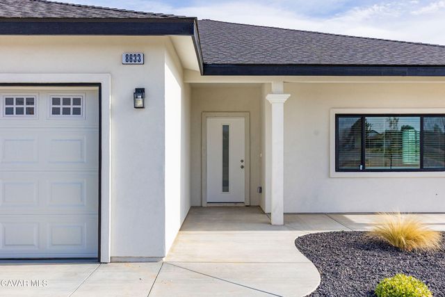 8633 Hickory Drive, California City, CA 93505