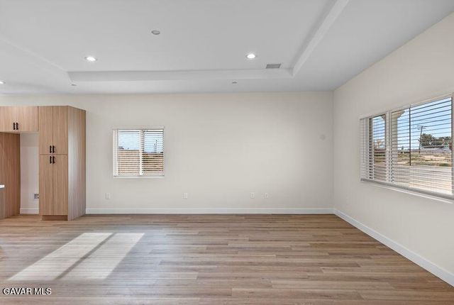 8633 Hickory Drive, California City, CA 93505