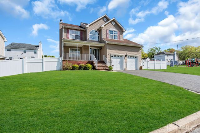 24 Naples Avenue, Old Bridge, NJ 07721