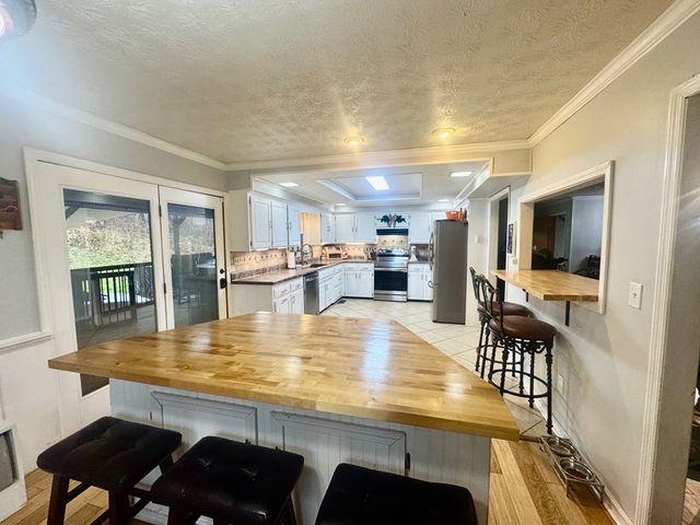 315 Greenhouse Road, Mineral Bluff, GA 30559