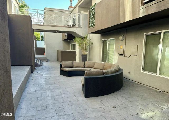 355 N Maple Street 131, Burbank, CA 91505