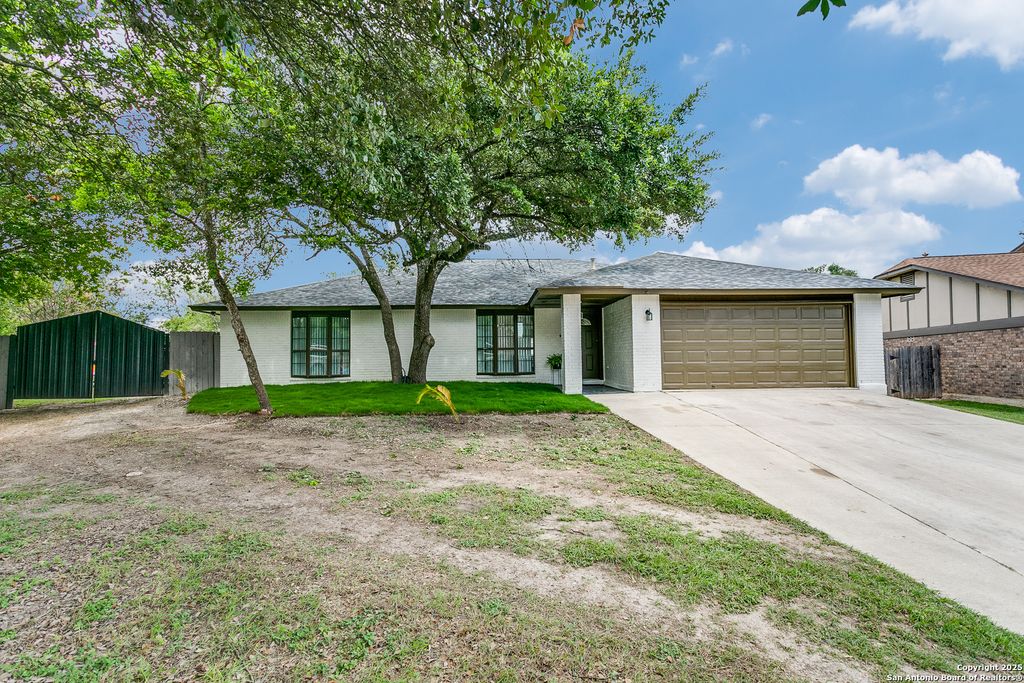 14123 Bacarro St, San Antonio, TX 78247