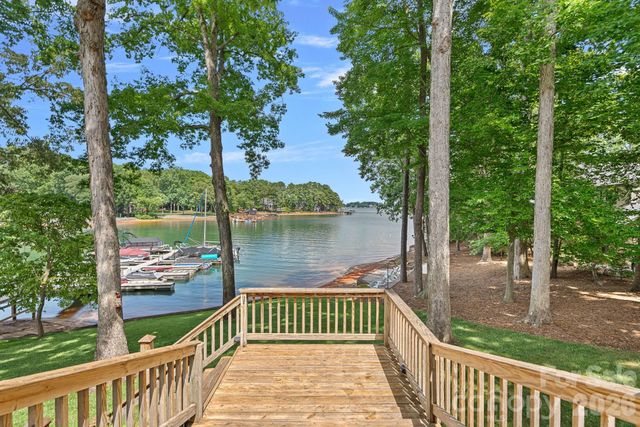 8160 Waterford Drive, Stanley, NC 28164