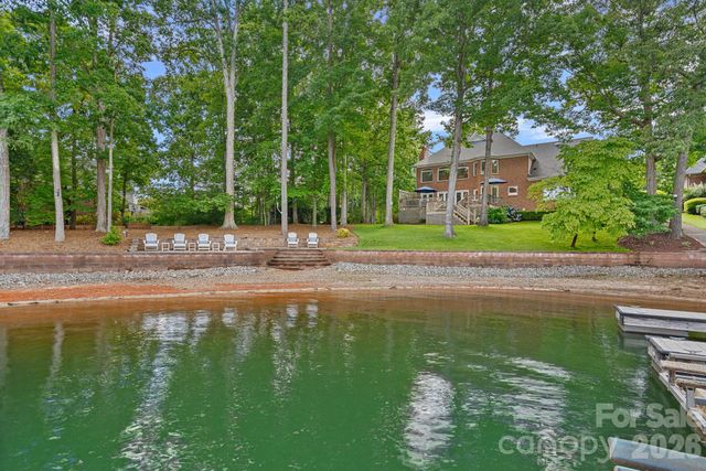 8160 Waterford Drive, Stanley, NC 28164