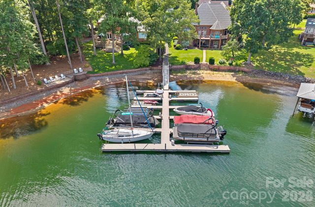 8160 Waterford Drive, Stanley, NC 28164