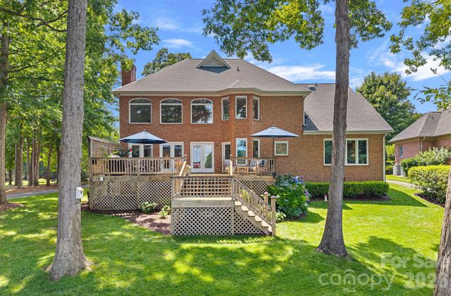 8160 Waterford Drive, Stanley, NC 28164