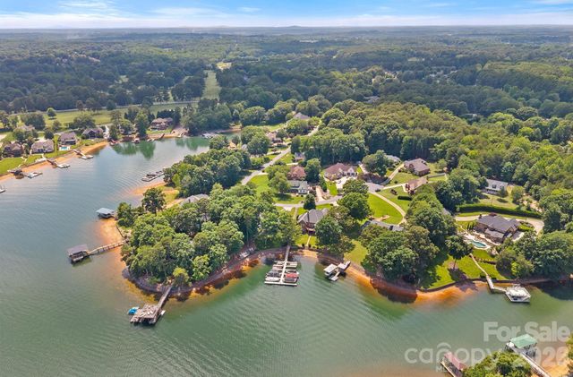 8160 Waterford Drive, Stanley, NC 28164
