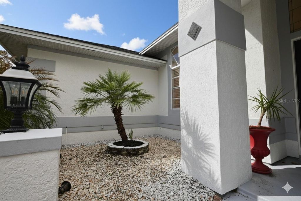 Image 4 of property listing at Address unavailable.