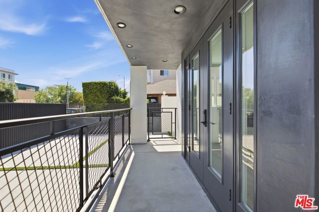 11611 Burbank Boulevard, Los Angeles, CA 91601