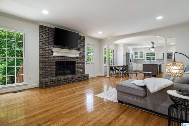 2913 N WOODRIDGE ROAD, Mountain Brook, AL 35223