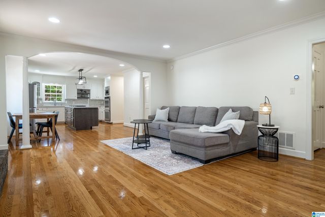 2913 N WOODRIDGE ROAD, Mountain Brook, AL 35223