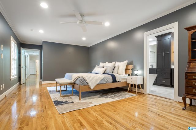 2913 N WOODRIDGE ROAD, Mountain Brook, AL 35223