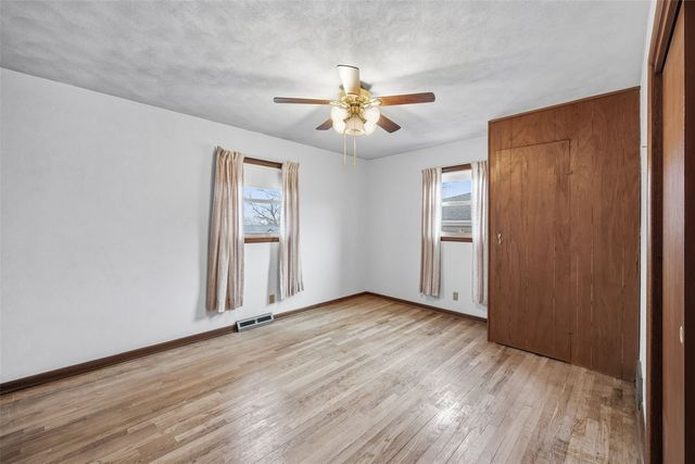 3422 Dennis Drive NW, Cedar Rapids, IA 52405