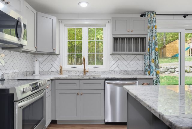 229 Tirrell Hill Road, Goffstown, NH 03045