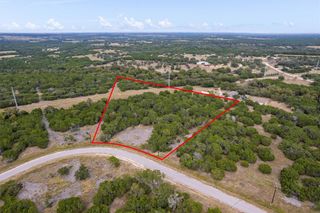 19 Riparian Elm RD, Bertram, TX 78605