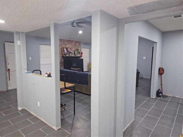 909 Lilac Street, La Marque, TX 77568