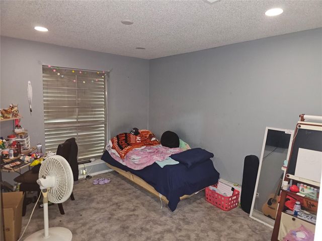 909 Lilac Street, La Marque, TX 77568