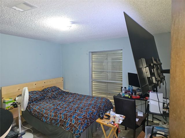 909 Lilac Street, La Marque, TX 77568