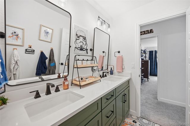 7254 S Waterloo Way, Aurora, CO 80016