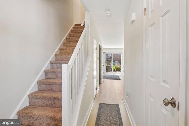 206 DOUGLAS CT, West Deptford, NJ 08086