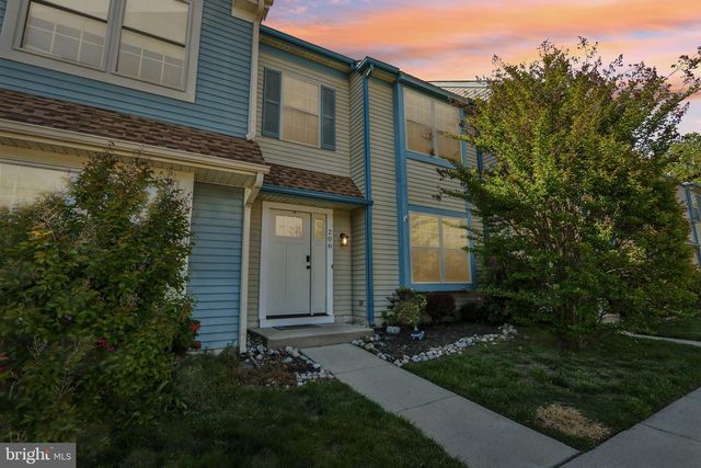 206 DOUGLAS CT, West Deptford, NJ 08086
