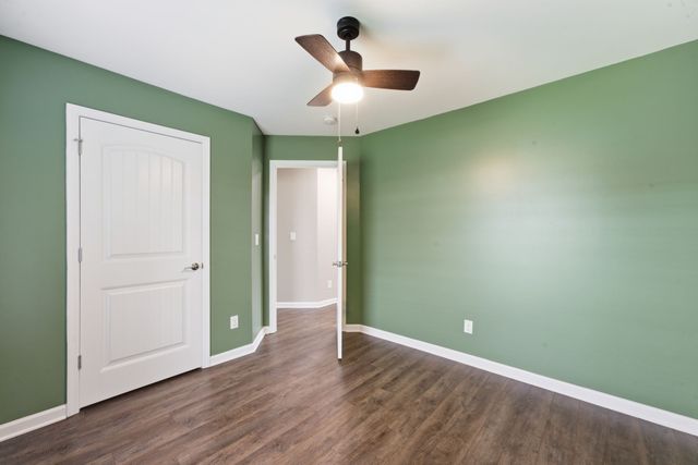 1305 Round Rock Dr, Murfreesboro, TN 37128