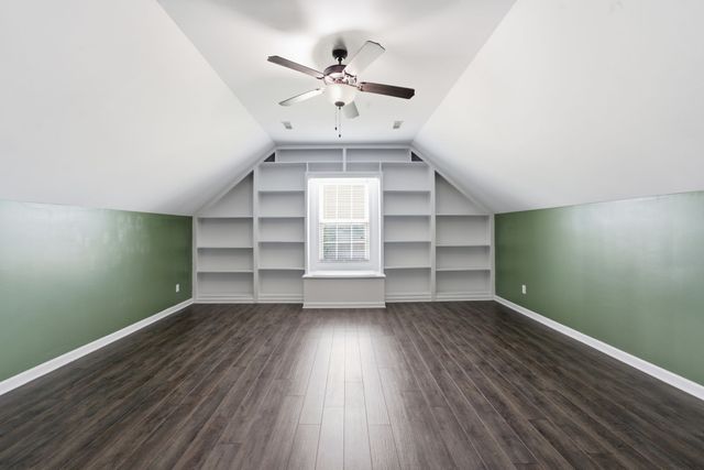 1305 Round Rock Dr, Murfreesboro, TN 37128