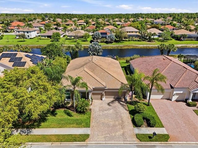 2050 Mandarin LN, Naples, FL 34120