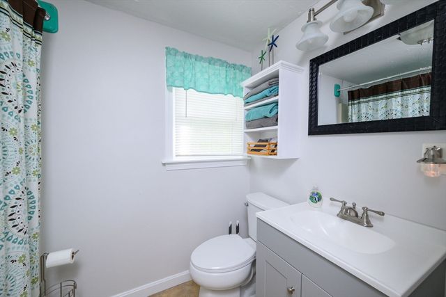 13 Coach House Ln, Dennis, MA 02660