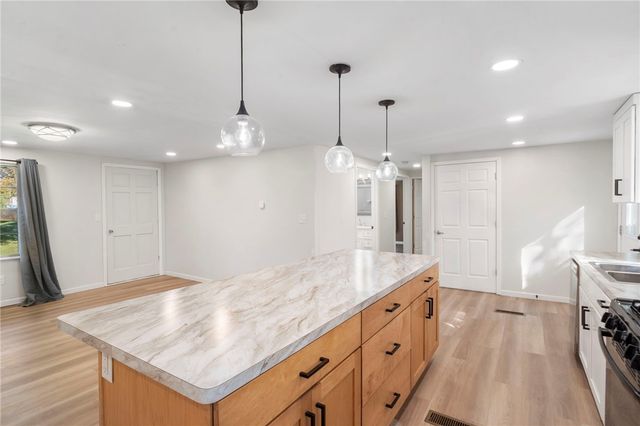 20605 Russell Corner Road, Gravette, AR 72736