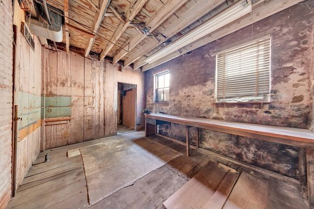 337 Maple St, Lynn, MA 01904