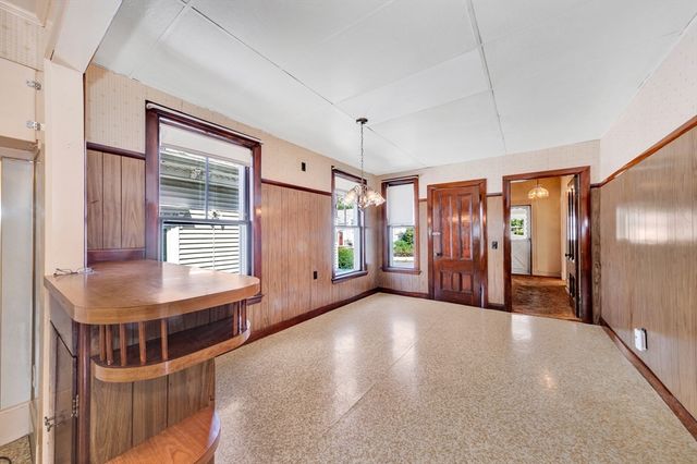 337 Maple St, Lynn, MA 01904