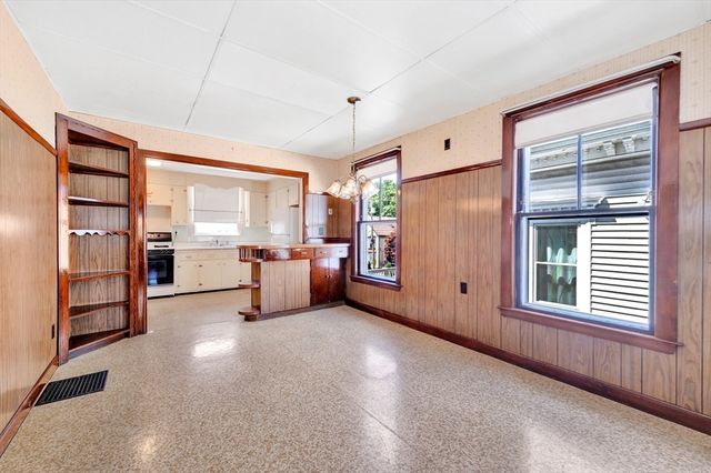 337 Maple St, Lynn, MA 01904