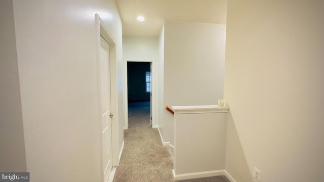 7420 SINGERS WAY, Elkridge, MD 21075