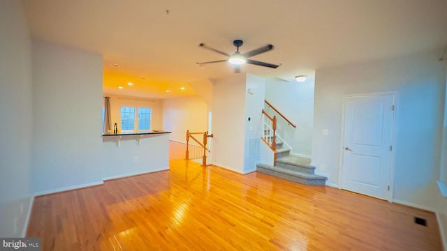 7420 SINGERS WAY, Elkridge, MD 21075