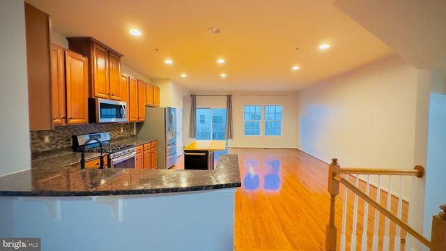 7420 SINGERS WAY, Elkridge, MD 21075