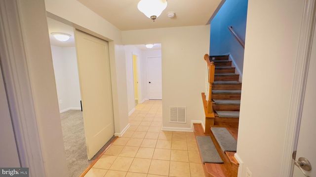7420 SINGERS WAY, Elkridge, MD 21075