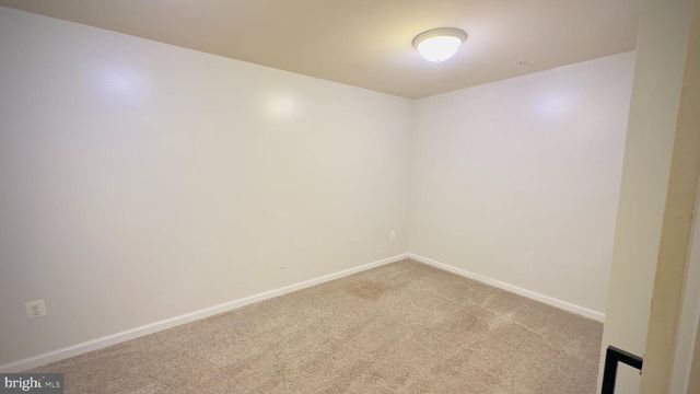 7420 SINGERS WAY, Elkridge, MD 21075