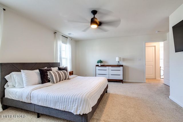 211 Moonrise Lane, Maryville, TN 37801