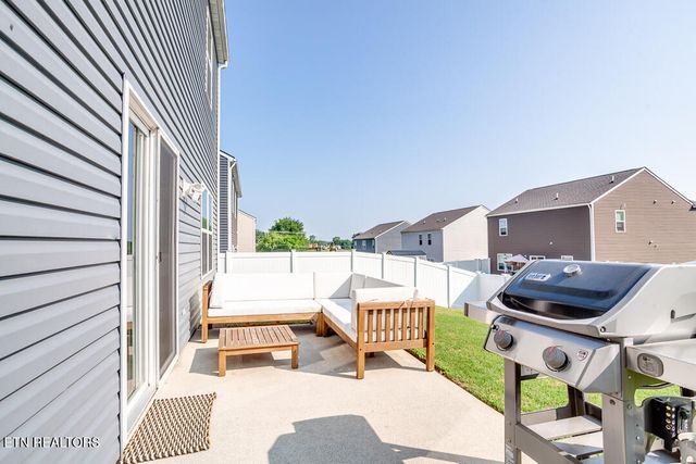 211 Moonrise Lane, Maryville, TN 37801