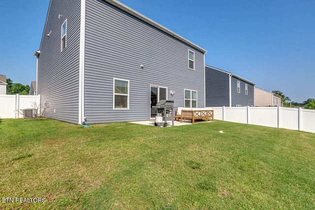 211 Moonrise Lane, Maryville, TN 37801