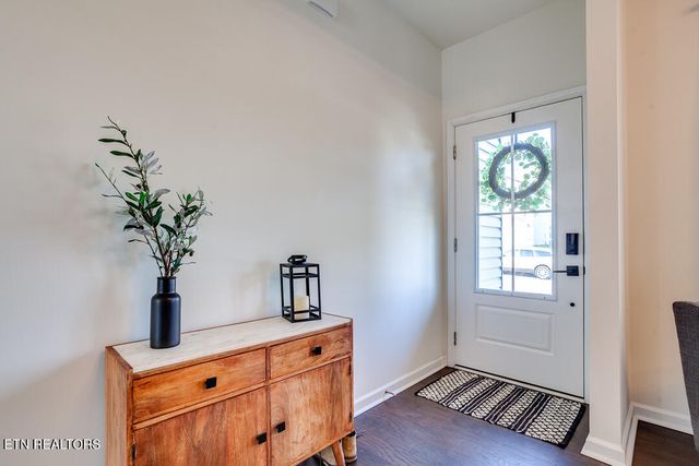 211 Moonrise Lane, Maryville, TN 37801