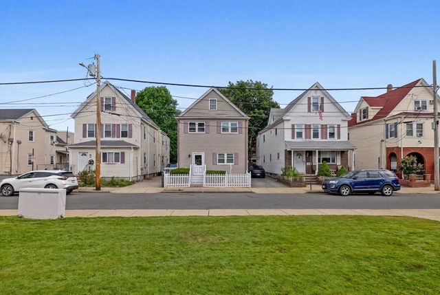 50 Bradford St, Everett, MA 02149