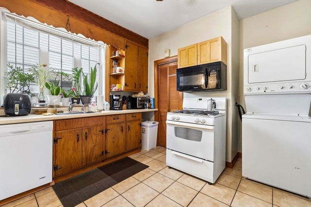 50 Bradford St, Everett, MA 02149