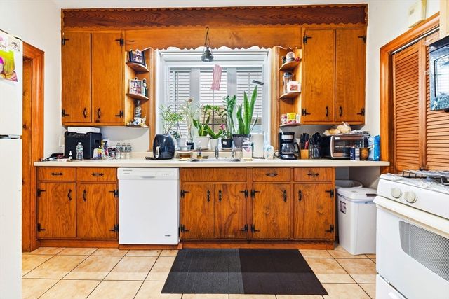 50 Bradford St, Everett, MA 02149
