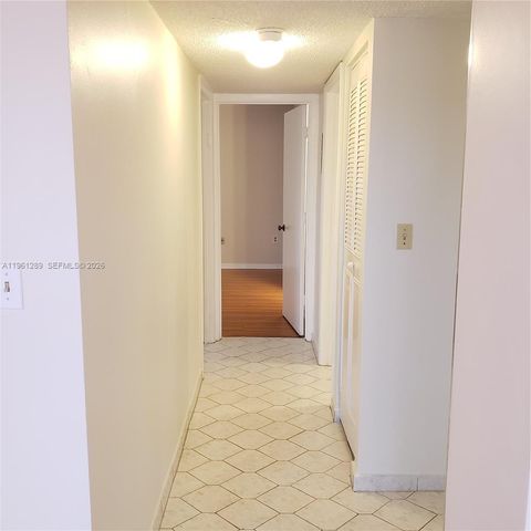 1200 NE Miami Gardens Dr 213W, Miami, FL 33179