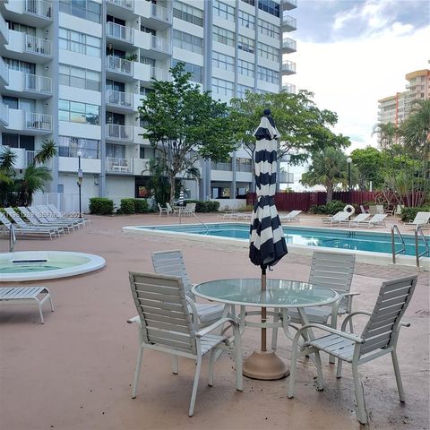 1200 NE Miami Gardens Dr 213W, Miami, FL 33179