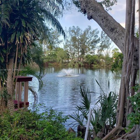 1200 NE Miami Gardens Dr 213W, Miami, FL 33179