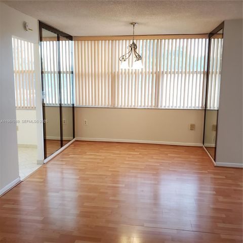 1200 NE Miami Gardens Dr 213W, Miami, FL 33179